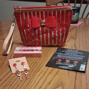 MAC sample lipsticks Trio - Ruby Woo, Velvet Teddy, Mehr w/valentine bundle